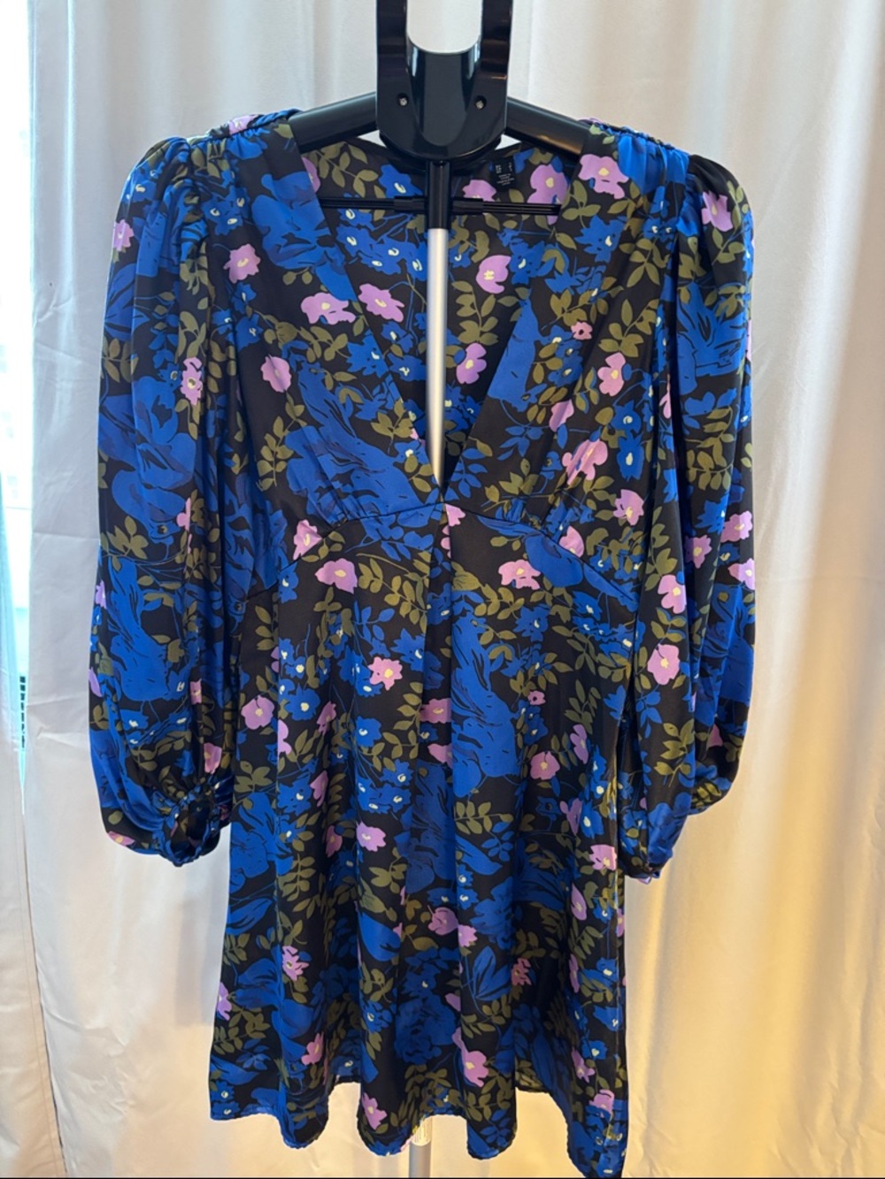 Vero Moda Floral V-Neck Blue & Black Puff Sleeve Dress Size S